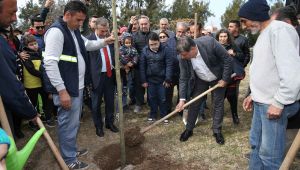 Karşıyaka’da fidan dikim şenliği!
