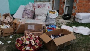 Merdiven altı nargile tütünü üretimi yapılan depoya polis baskını