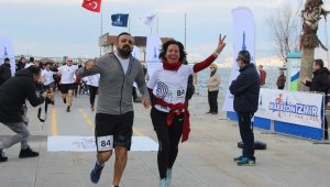 'Sevdiğine Koş' yarışmasına İzmir'de büyük ilgi