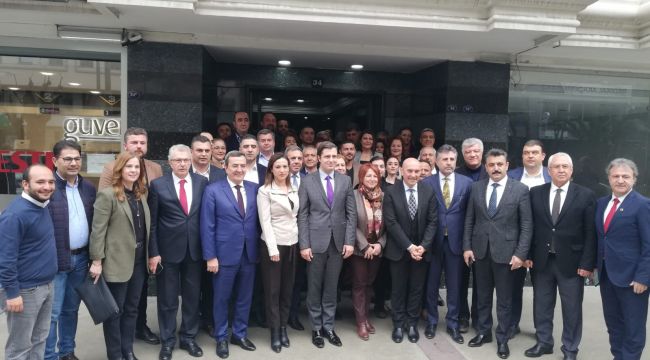 Tunç Soyer ve İlçe başkanlarından Yücel'e ziyaret! "Umarım buradaki son toplantımız olur"