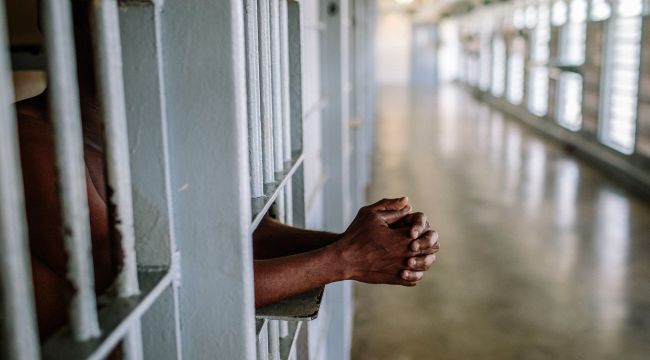 80 bin hükümlüye 'virüs izni' geliyor