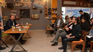 Başkan Gümrükçü Üniversite Öğrencileriyle Buluştu