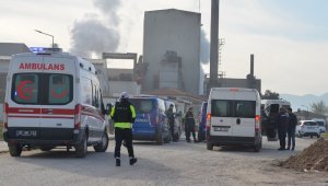 Boşanma aşamasındaki eşini bıçakla rehin aldı