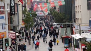 İzmir, 'Evde kal'madı!