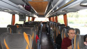 İzmir Otogarı'nda otobüsler yarı dolu yola çıktı