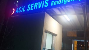 İzmir'de gıda zehirlenmesi şüphesi: 13 kişi hastaneye başvurdu