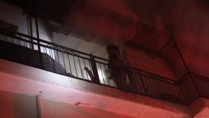 İzmir'de korkutan ev yangını: 1 yaralı