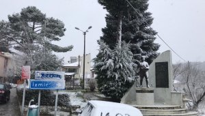 İzmir'e Mart ayında kar sürprizi