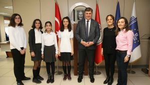 Karşıyakalı öğrencilerden uluslararası proje: “İklim değişikliği masallarla son bulacak”