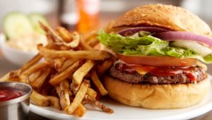 Prof. Dr. Ceyhan açıkladı! Koronavirüs gıda yoluyla bulaşır mı?