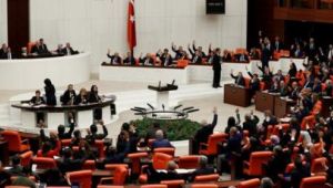 TBMM'de grup toplantılarına koronavirüs engeli