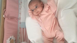 Yaşam savaşçısı İdil bebek