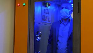 1 dakika içerisinde elbise ve cilt üzerindeki bakteri ve virüsleri yok eden yerli kabin üretildi!