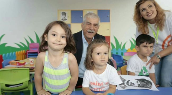 CHP'li Beko: "100 yıldır aynı heyecan ve coşkuyla: 23 Nisan kutlu olsun!"