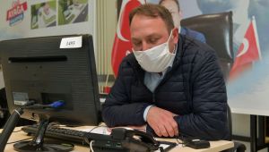 Başkan Gümrükçü telefonun başına geçti, Çiğlili vatandaşların ihtiyaçlarına bizzat cevap verdi!