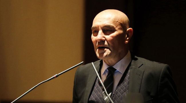 Başkan Soyer' "Şimdilik elimizden gelen bu" dedi sürprizi duyurdu! Gençlere 4 GB internet!