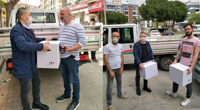 Başkan Tugay'dan kepenk indiren berberlere can suyu! 270 esnafa erzak yardımı!