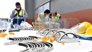 Bornova Belediyesi’nden korona ile mücadelede önemli adım! Siperlik üretimine başlandı