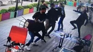 Bu da oldu! Maske takma kavgası kanlı bitti!