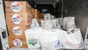 Büyükşehir'den geri dönüşümlü atık toplayıcılarına gıda paketi