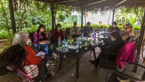 Büyükşehir'den kadınlara çağrı! 'BizVarız, yalnız değilsiniz'