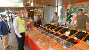 Çiğli Belediyesi’nden korona denetimi! Başkan Gümrükçü Yenimahalle pazaryerini bizzat denetledi!