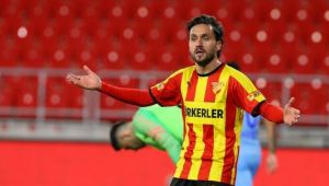 Göztepe'de taraftardan Napoleoni'ye tam not