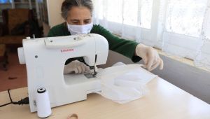 Güzelbahçe Belediyesi 30 bin Maske dağıttı