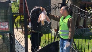 Güzelbahçe Belediyesi Ekipleri tam kadro sahada! Evlere ekmek servisi başladı!