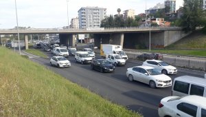 İzmir'de 4 günlük kısıtlamanın ardından ilk iş gününde korkutan yoğunluk