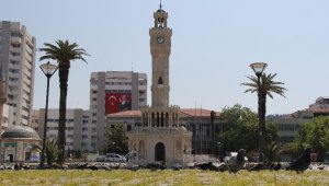 Kısıtlamanın üçüncü gününde de İzmir sokaklarında sessizlik hakim