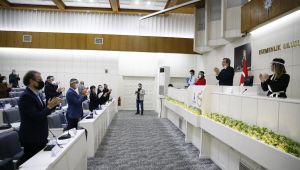 Konak Belediye Meclisi olağanüstü toplandı! Başkan Batur'dan birlik ve beraberlik çağrısı!