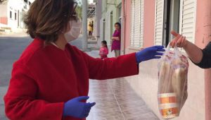 Menemen Belediyesi’nden bin aileye çorba ikramı