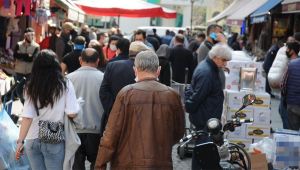 Pes dedirten görüntüler! Evde kal çağrısına rağmen herkes oraya akın etti!