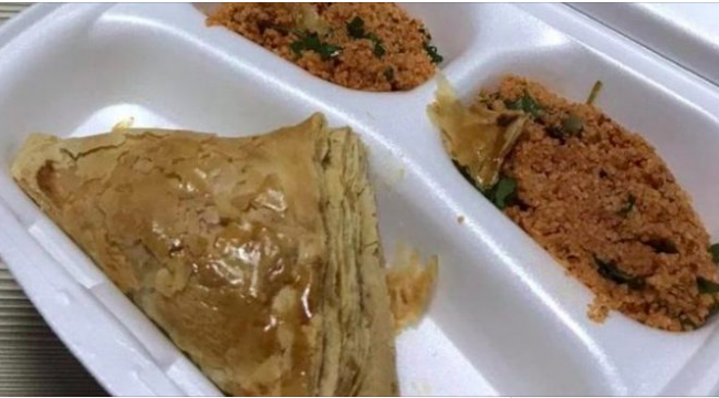 Tepecik Hastanesi'ndeki sağlık emekçilerine güne gider gibi kumanya!
