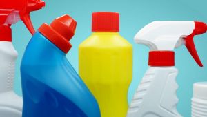 Trump'ın 'dezenfektan enjeksiyonu' önerisinin ardından 3 ABD'li temizlik malzemesi içti