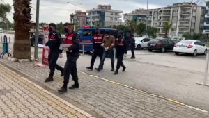 15 farklı suçtan aranan şahıs İzmir'de yakalandı