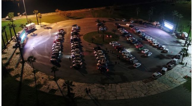 Açık havada sinema gösterimine büyük ilgi: Kayıtlar 19 saniyede doldu