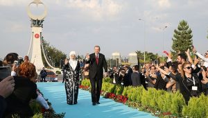 AKP'Ye oy veren her dört seçmenden biri desteğini çekti