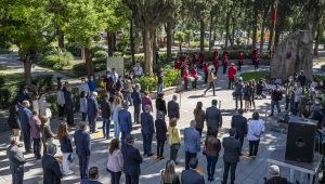 Anneler gününde Zübeyde Hanım mezarı başında anıldı