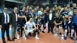 Arkas Antrenörü Glenn Hoag liglerin ertelenmesi yorumladı!