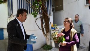 Başkan Kırgöz'den Dikili'de yaşayan annelere sürpriz ziyaret