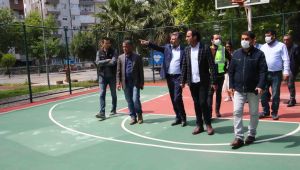 Bayraklı'da spor alanları yaza hazırlanıyor! Tüm spor alanları tek tek yenileniyor