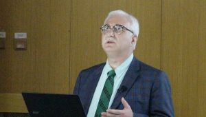 Bilim Kurulu üyesi Özlü: Maske takarken burnu dışarıda bırakmak...