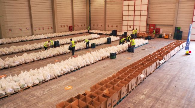 Biz Varız kampanyasında 85 bin gıda kolisi dağıtıldı