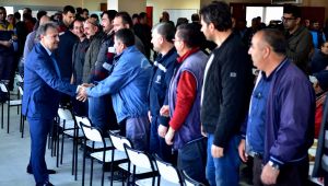 Bornova Belediye Başkanı İduğ, tüm emekçilerin 1 Mayıs İşçi ve Emekçi Bayramı'nı kutladı.