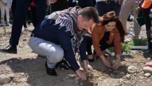 CHP İzmir Milletvekili Sevda Erdan Kılıç Menemen’i ziyaret etti