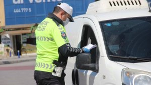 İzmir'de kısıtlama kurallarına uymayanlara 3 milyon lirayı aşkın ceza kesildi