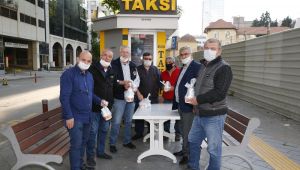 Konak Belediyesi'nden taksicilere iftarda tavuk pilav
