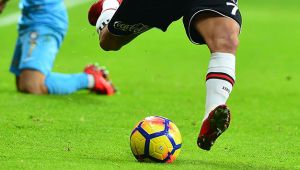 Koronavirüs futbolu da değiştiriyor! Oyuncu değişikliği kuralı değişiyor